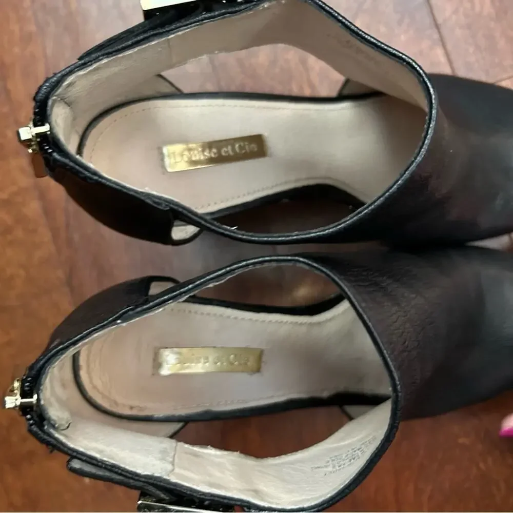 Louise et Cie Black Leather Wedge Heel Peep Toe Shoes, Gold Detailing Size 8.5